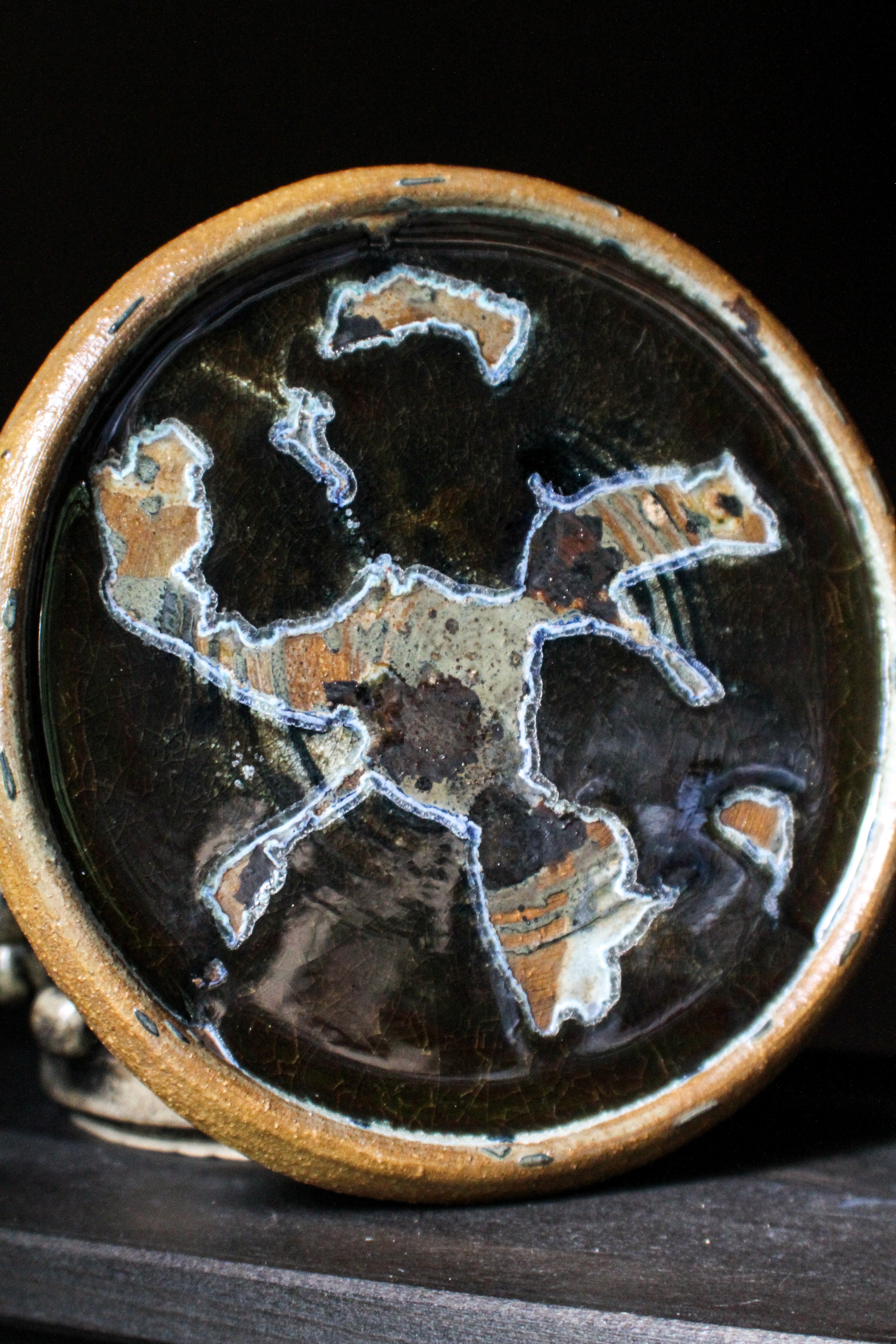 Decorative glass plates